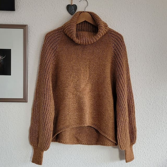 #homelandsweater