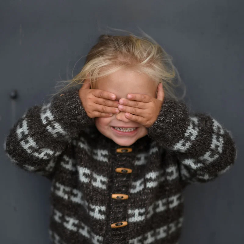 WEB-little-karla-is-hiding.w800.h800