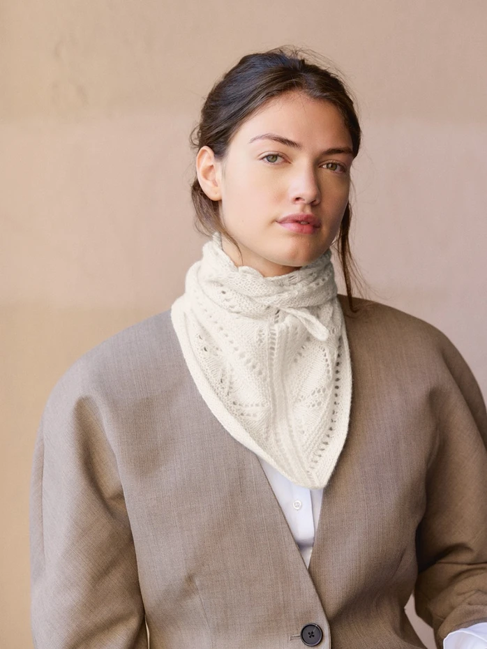 Petra Scarf
